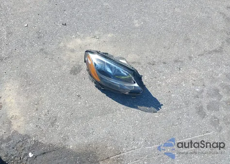 2016 Mercedes-Benz C 300 4Matic z USA, uszkodzony, nr VIN WDDWF4KB0GR132380